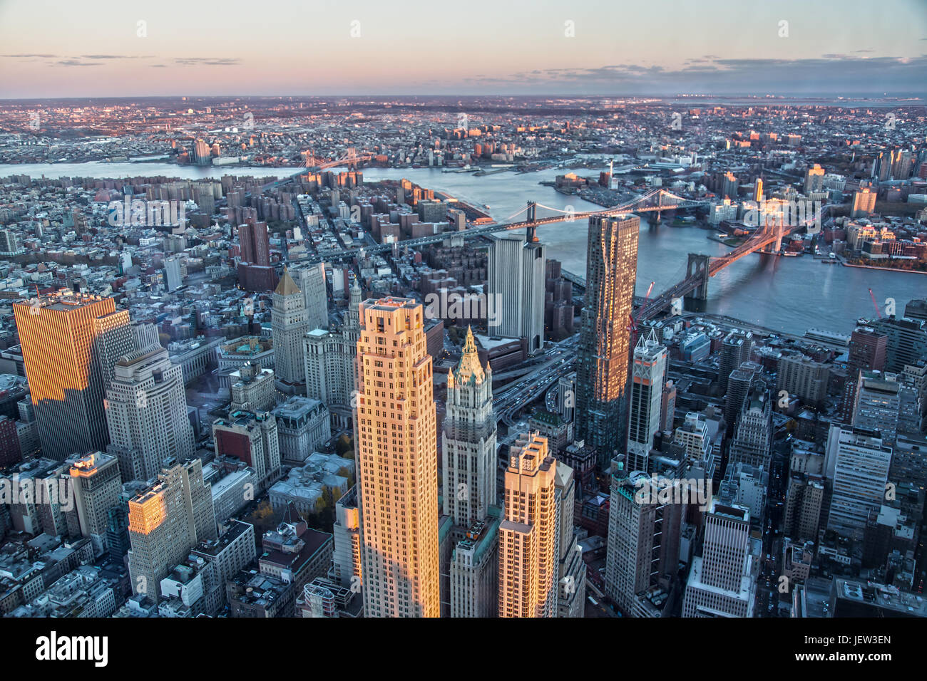 Vue aérienne du centre-ville de Manhattan et Brooklyn Bridge Banque D'Images