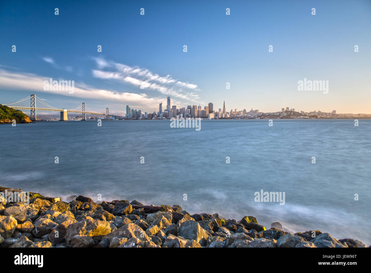 San Francisco Skyline de Treasure Island au coucher du soleil Banque D'Images
