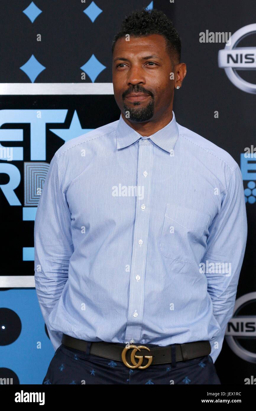 Deon Cole aux arrivées pour 2017, Microsoft BET Awards Theatre L.A. Vivre, Los Angeles, CA, 25 juin 2017. Photo par : Priscilla Grant/Everett Collection Banque D'Images