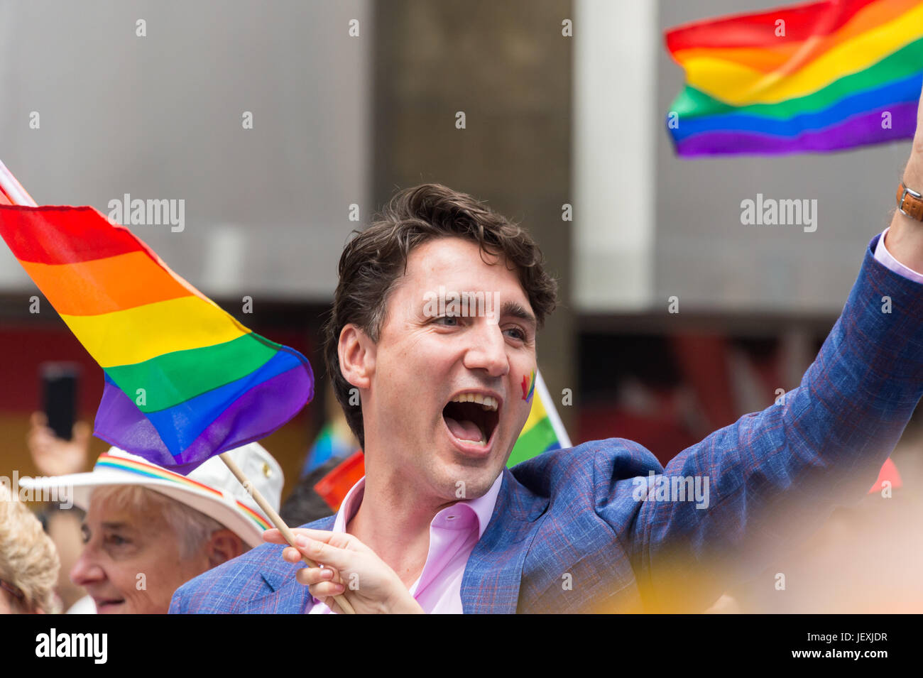 Toronto, Canada. 25 juin 2017. Le premier ministre du Canada, Justin Trudeau prend part à Toronto Pride Parade. Banque D'Images