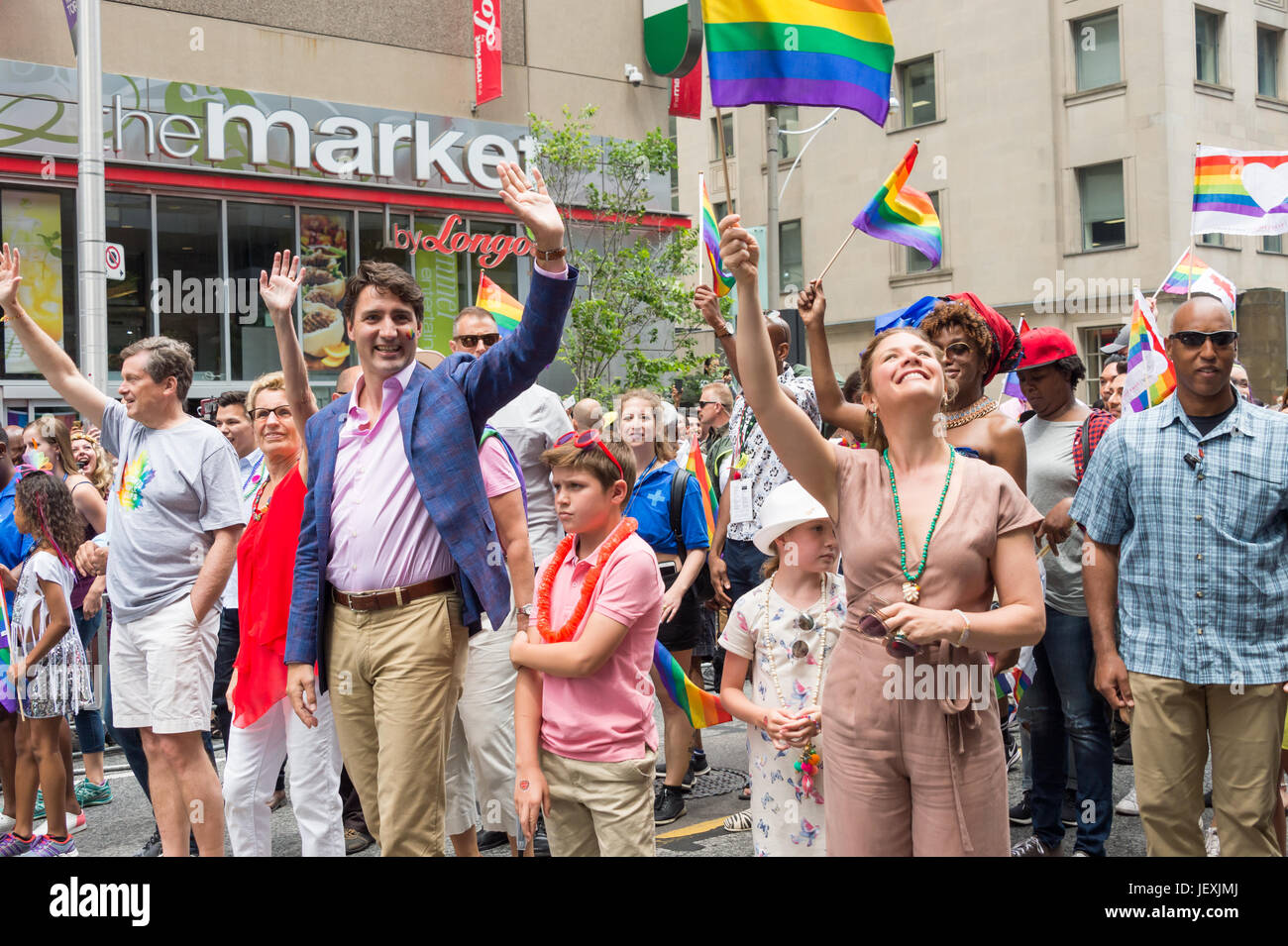 Le premier ministre du Canada, Justin Trudeau, son épouse Sophie Grégoire Trudeau et leurs enfants Ella-Grace Margaret et Xavier James au cours de Toronto Pride Banque D'Images