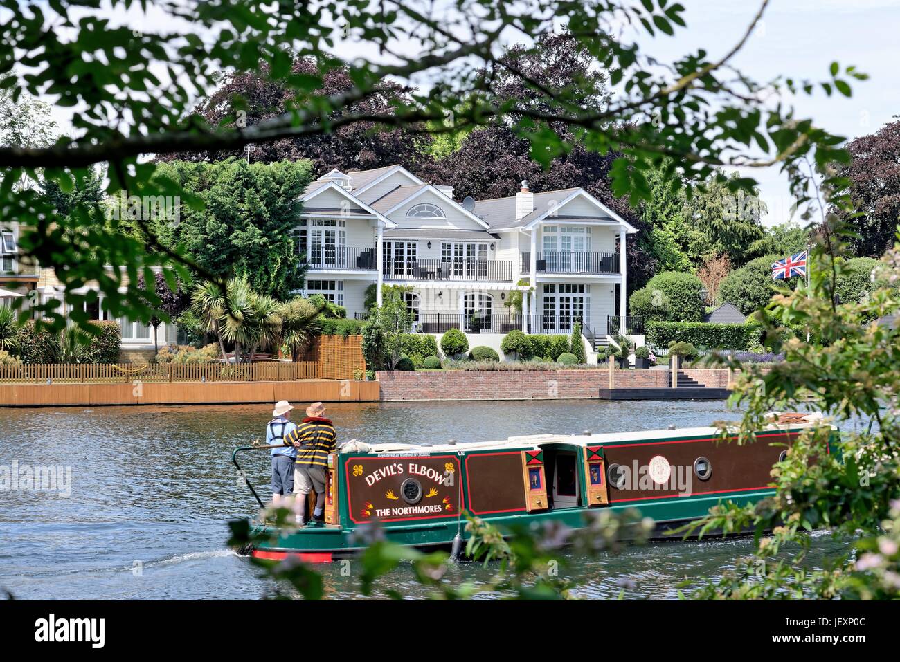 Maisons exclusives sur la Tamise à Maidenhead Berkshire UK Banque D'Images