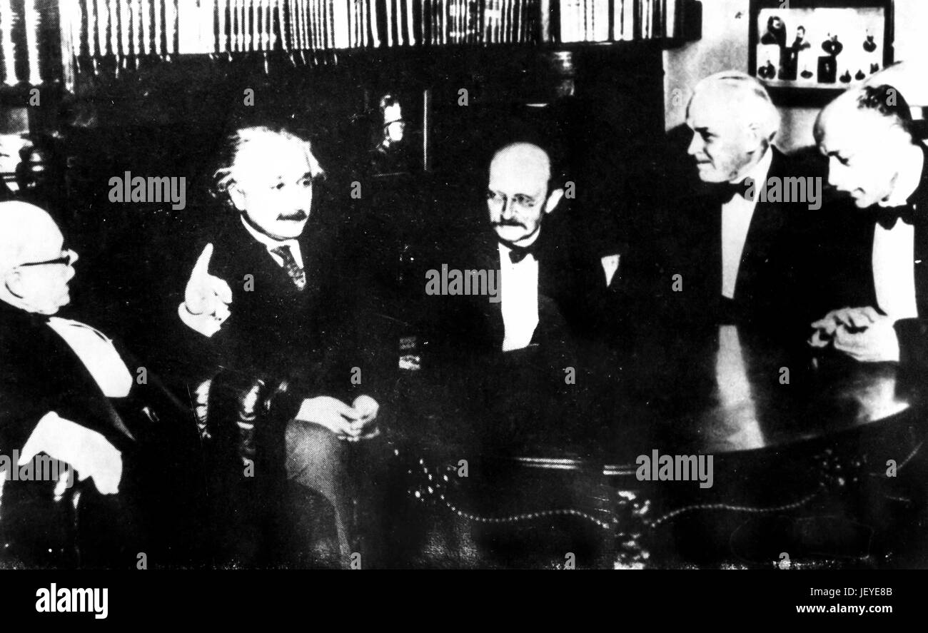 Albert Einstein, walther hermann nernst, Max Planck, Max theodor Felix von Laue, Robert Andrews Millikan, 1931 Banque D'Images