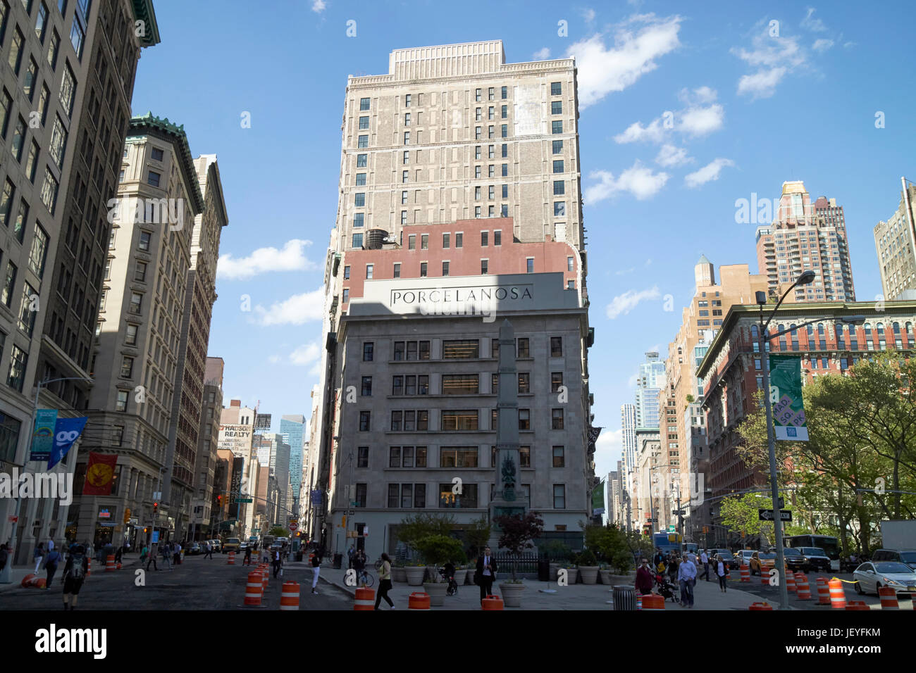 Carré d'une valeur entre Broadway et la cinquième avenue New York USA Banque D'Images