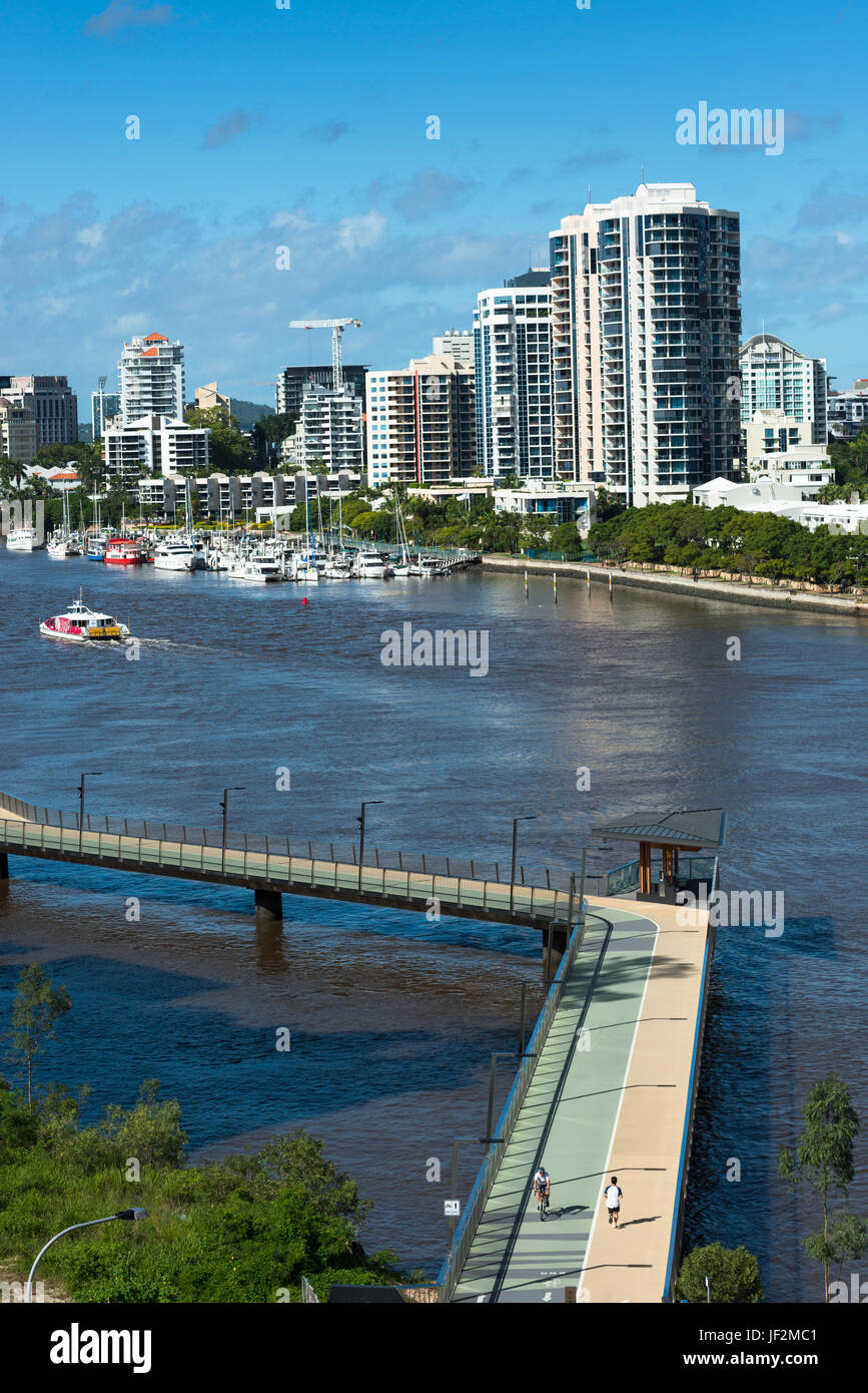 Promenade sur le fleuve de Brisbane, Queensland, Australie. Banque D'Images