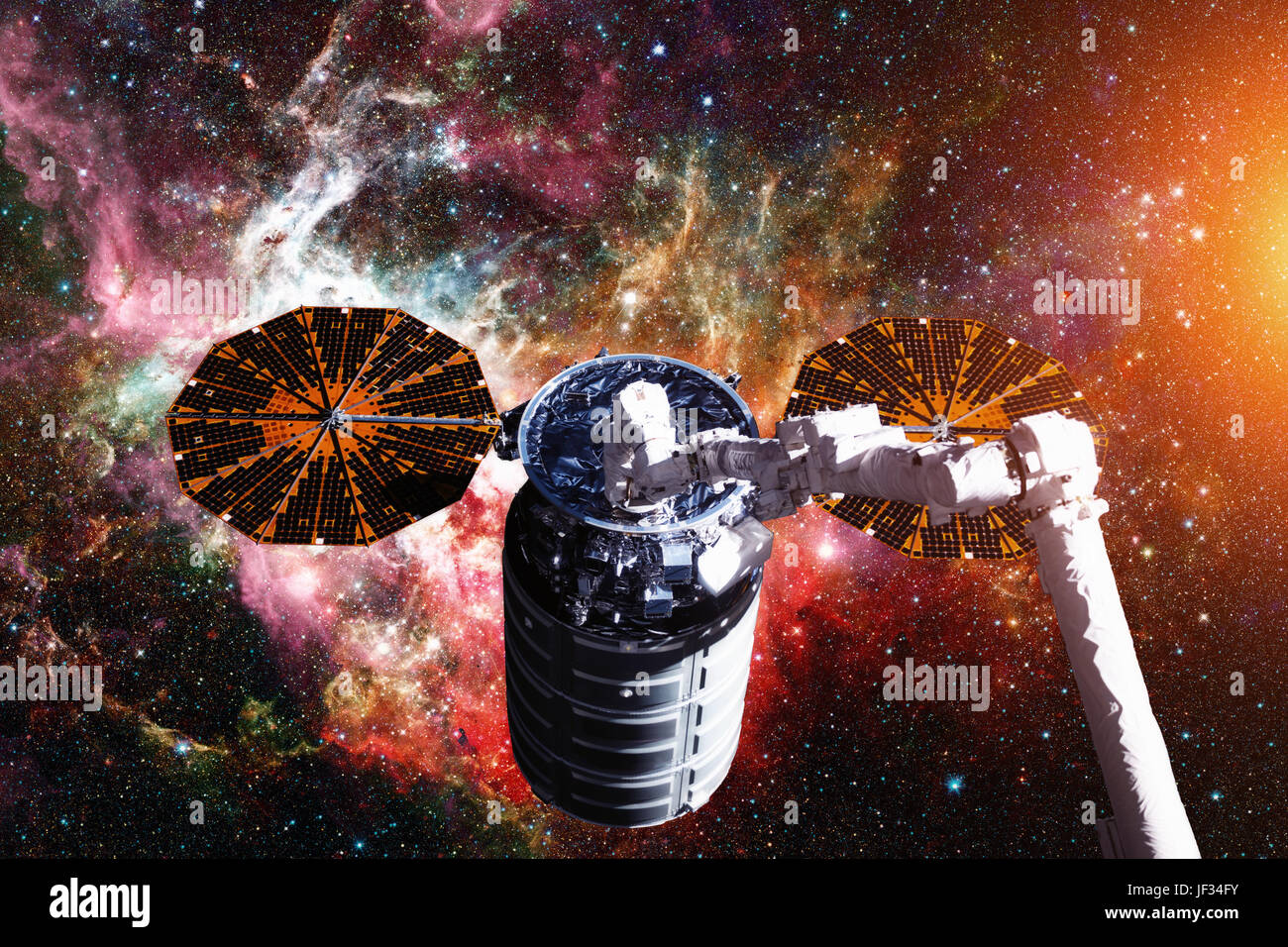 L'engin spatial cygnus dans un espace libre. Éléments de cette image fournie par la NASA. Banque D'Images