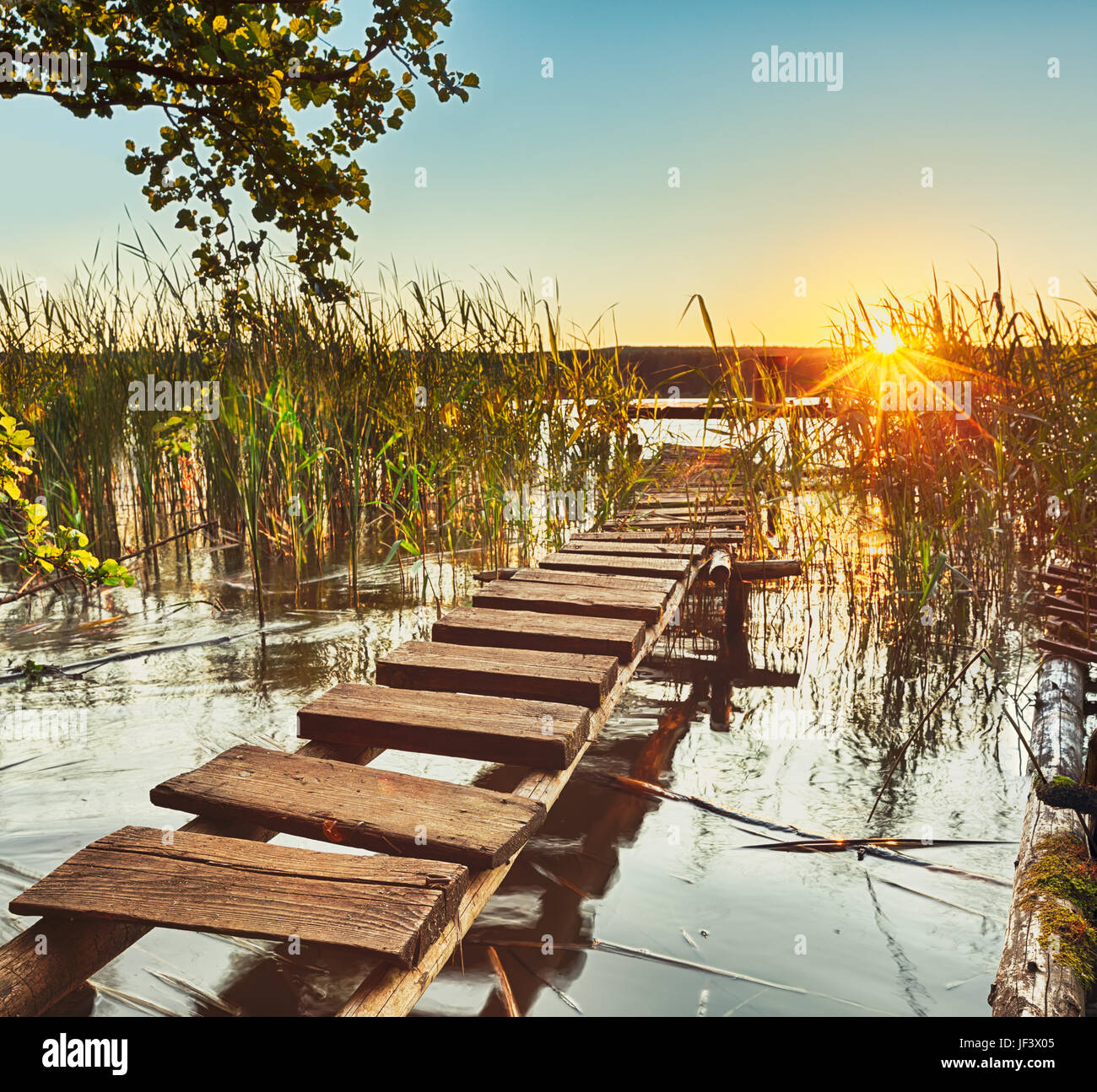 Coucher de soleil sur la rivière Banque D'Images