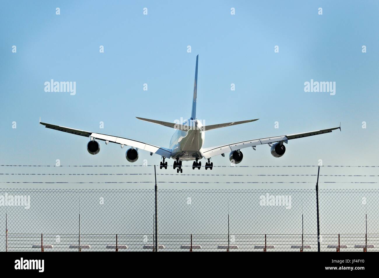 Airbus A380-800 à l'atterrissage Banque D'Images