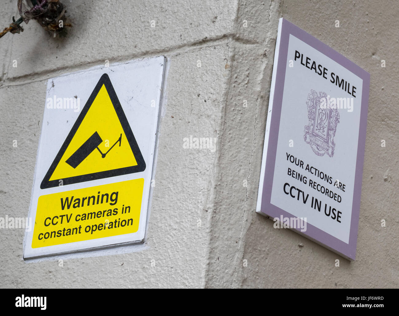 Panneau d'avertissement de caméra de vidéosurveillance à Bridgnorth, Shropshire, England, UK Banque D'Images