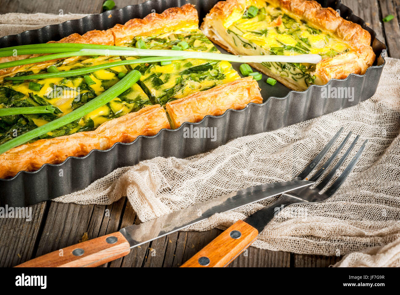 La Cuisine Francaise En Casserole Tarte Quiche Lorraine A