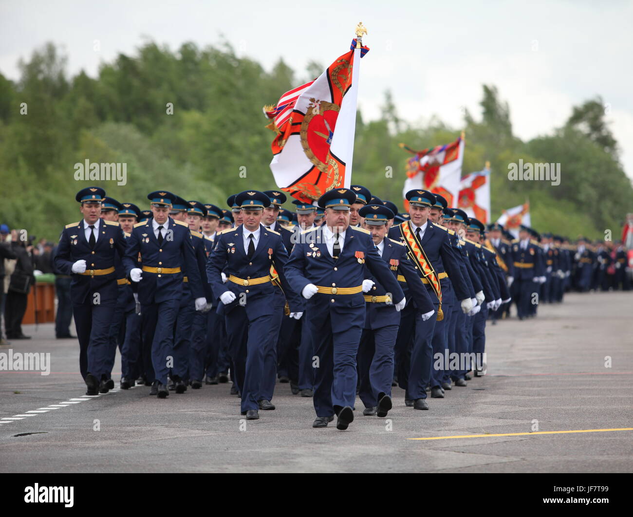 Squad officier russe en uniforme à la parade le 2 juin 2012 à l'aérodrome,  la Maison de Pouchkine en Russie sur le 70e anniversaire de la 6e Armée  Photo Stock - Alamy