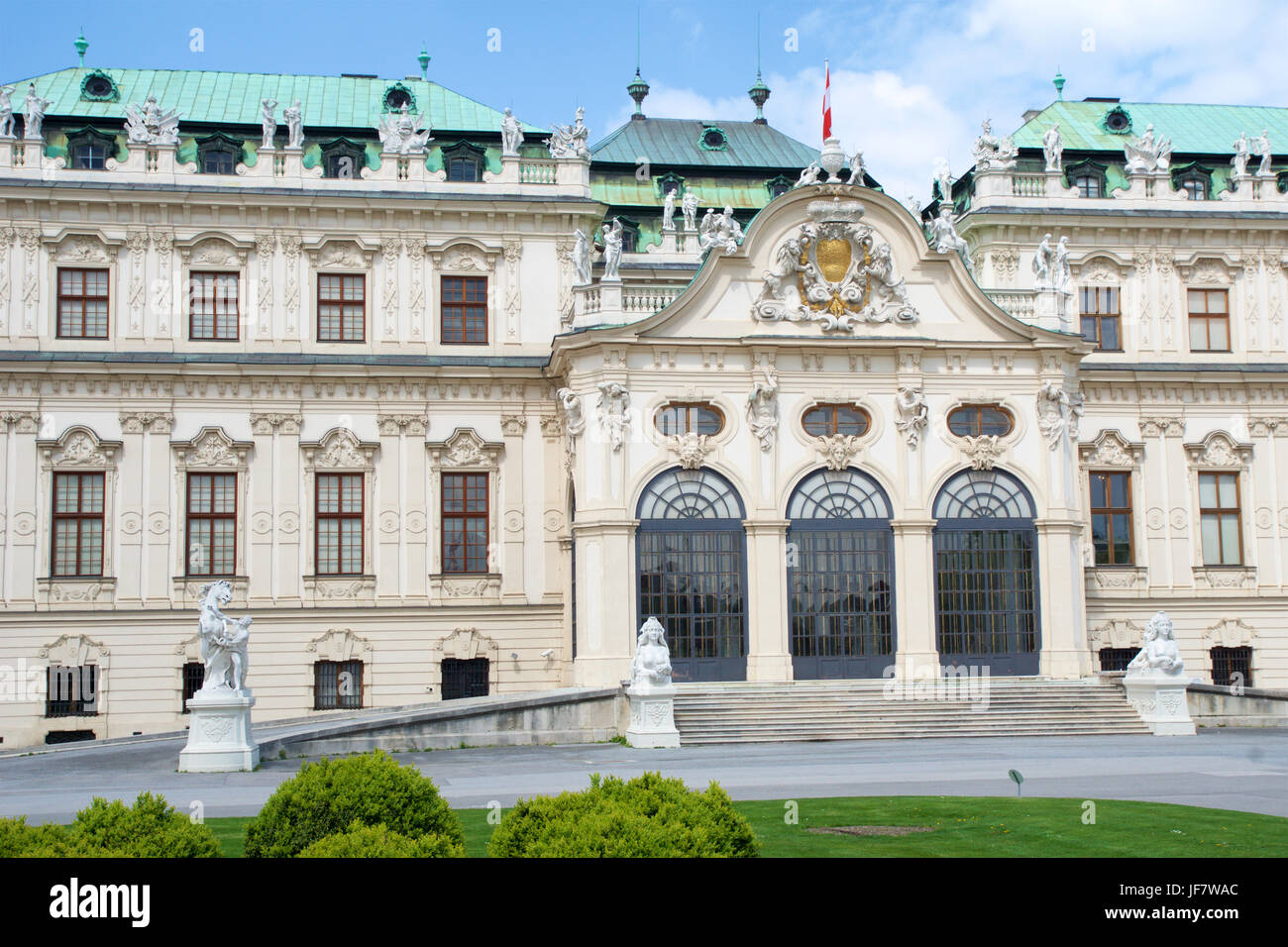 Vienne, AUTRICHE - avril 29th, 2017 : Belvedere est un bâtiment historique à Vienne, complexe composé de deux palais baroques le Belvédère supérieur et inférieur , l'Orangerie, et le Palais d'équitation Banque D'Images
