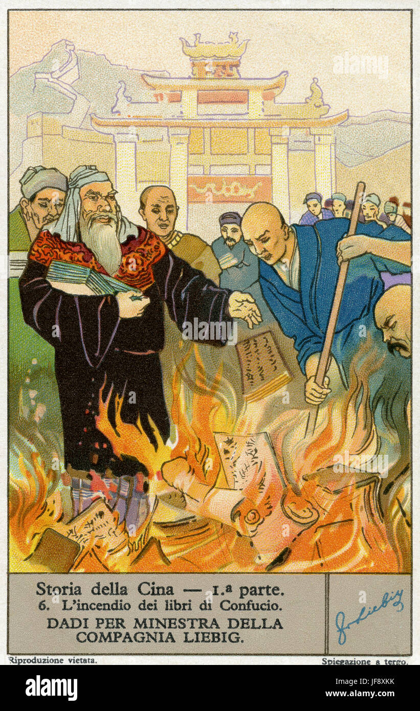 La combustion des textes confucianistes en 213 avant J.-C. par le Premier Empereur de la Dynastie Qin. Histoire de la Chine. Carte de collection Liebig 1933 Banque D'Images