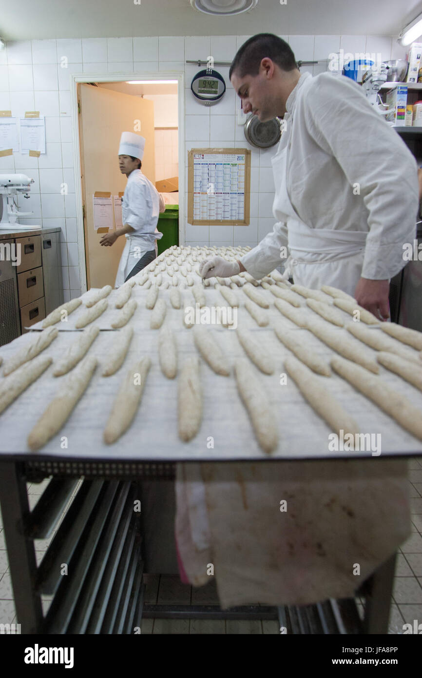 Restaurant Senderens, Alain Senderens (2 décembre 1939 - 25 juin 2017) était un chef français de premier plan et les praticiens de la Nouvelle Cuisine. Le Figaro crédité comme l'inventeur de l'alimentation et vin. Banque D'Images