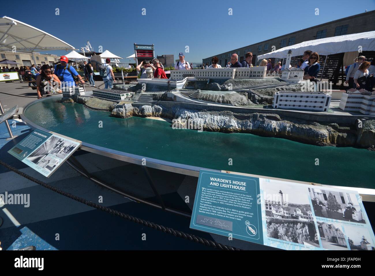 Alcatraz Cruises dans le Port de San Francisco à partir du 1er mai 2017, California USA Banque D'Images