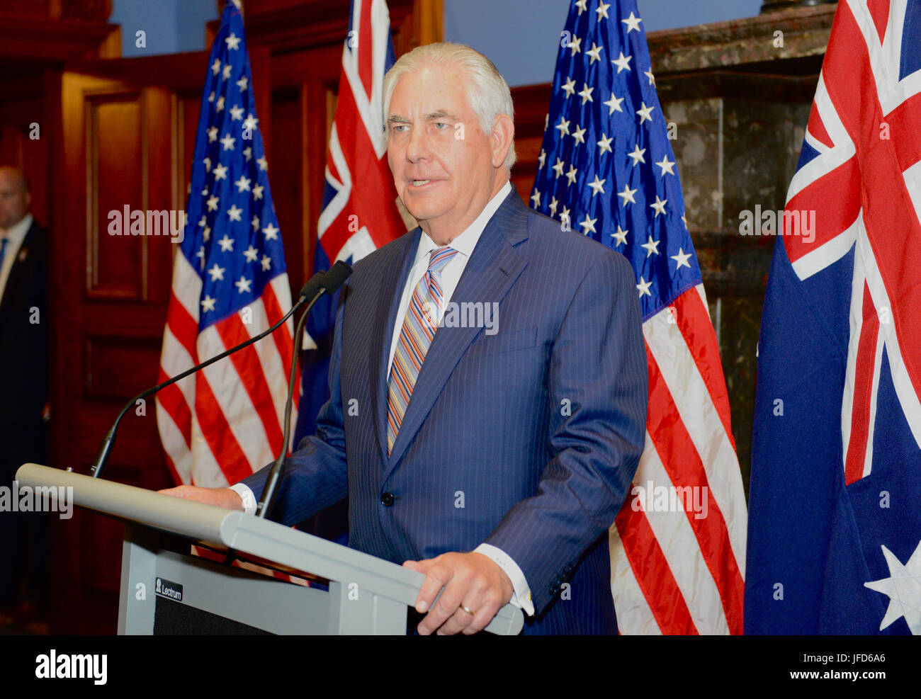 La secrétaire d'État des États-Unis, Rex Tillerson grâce Ambassade des États-Unis et le Consulat de collègues et leur famille à Sydney, Australie, le 5 juin 2017. Banque D'Images