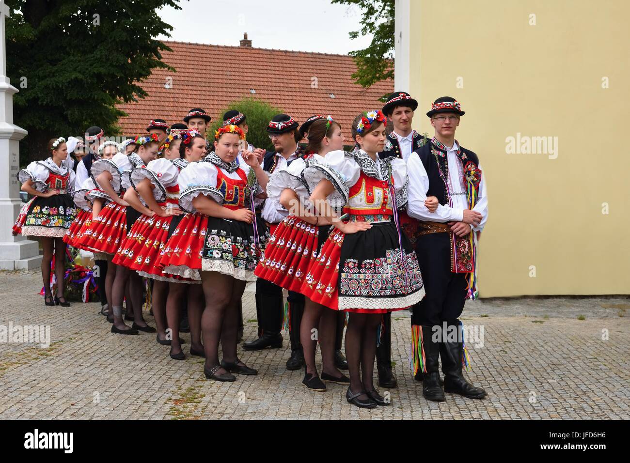 Brno, République tchèque le 25 juin 2017. Fête traditionnelle tchèque. Danse folklorique de tradition et de divertissement. Banque D'Images