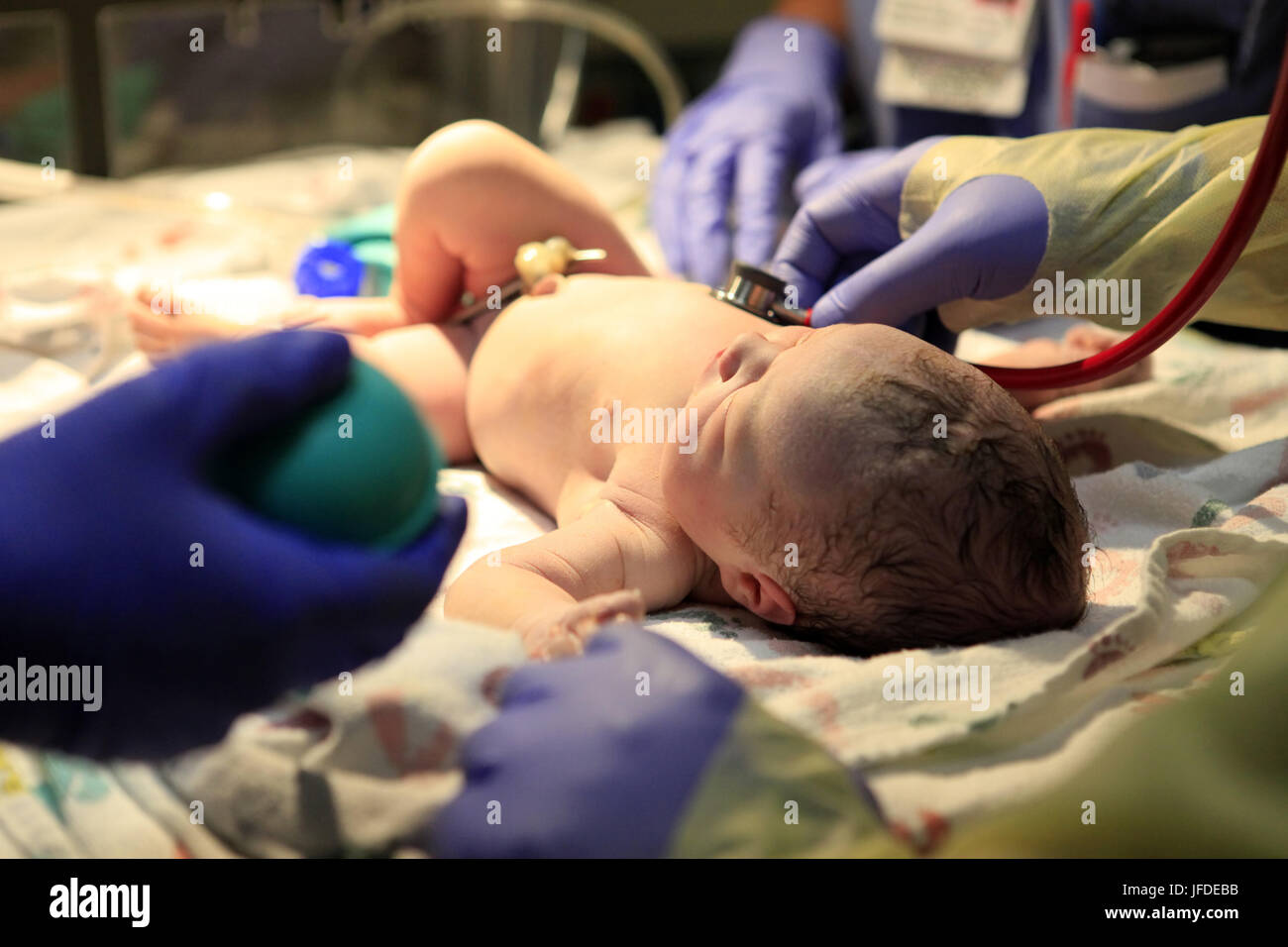Bebe Qui Vient De Naitre Banque D Image Et Photos Alamy