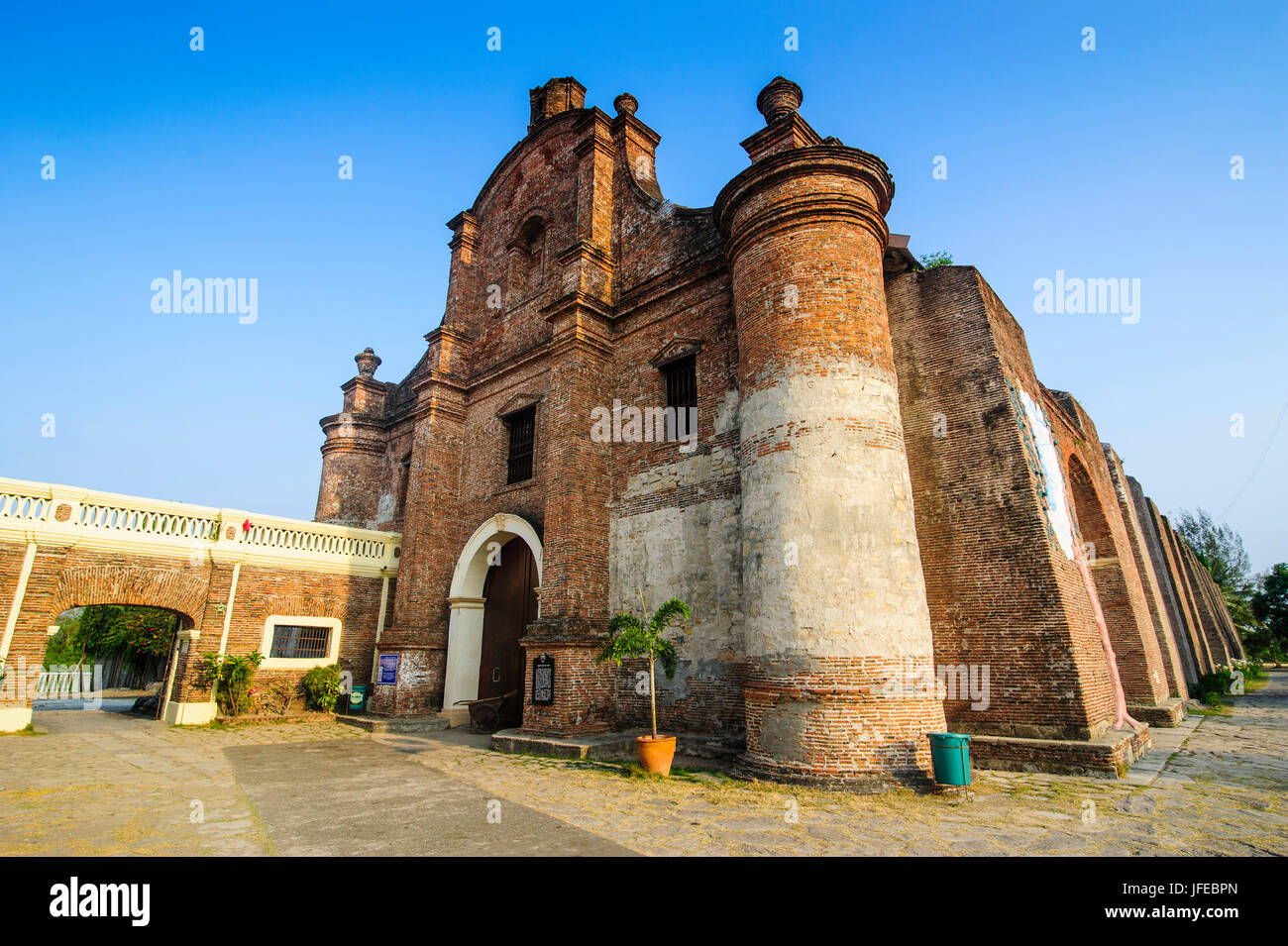 La vue du patrimoine mondial de l'église de Santa Maria, Ilocos Norte, dans le nord de Luzon, Philippines Banque D'Images
