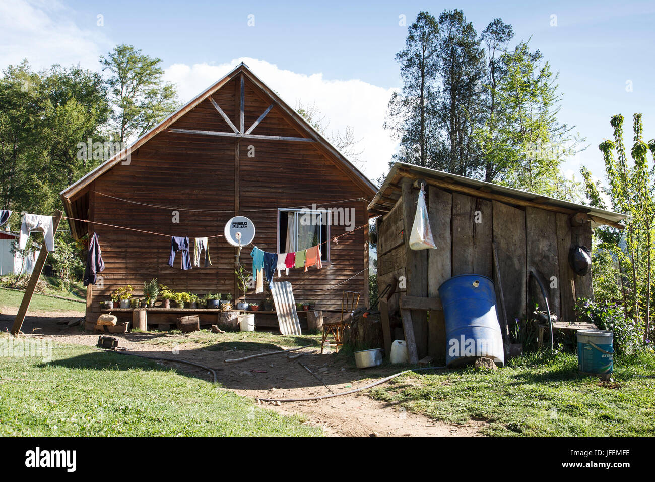 Le Chili, Araucania, Alto Bio Bio, maison d'habitation, Mapuche, le séchage du linge Banque D'Images