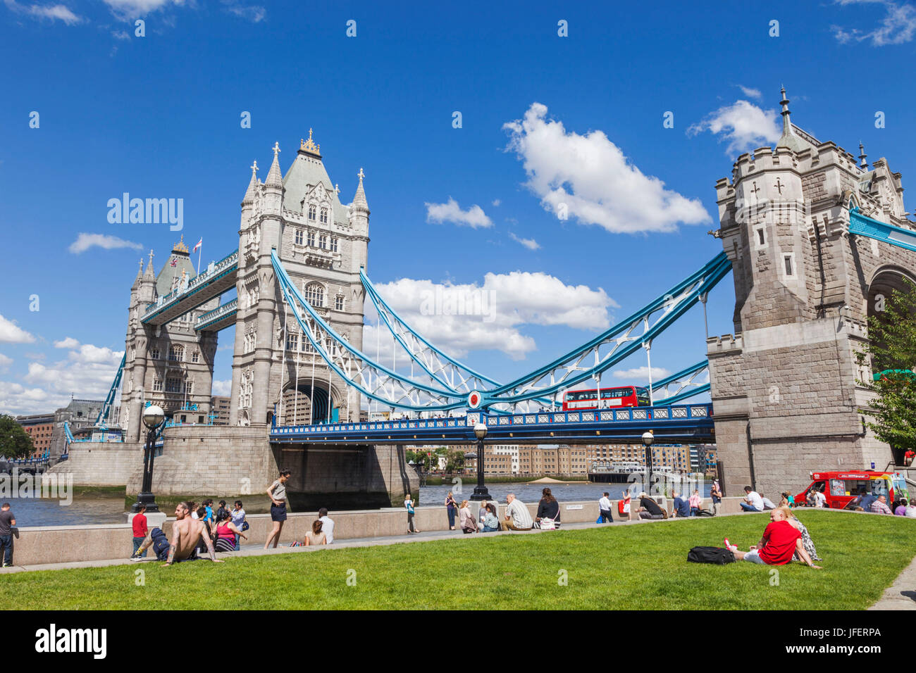 L'Angleterre, Londres, Tower Bridge Banque D'Images