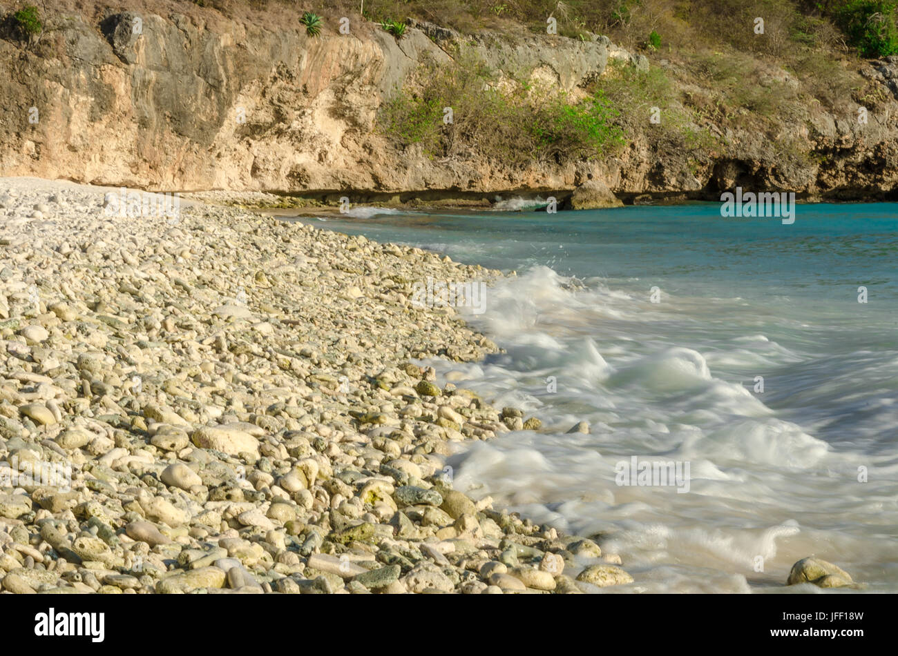 Plage de sable à Curaçao une île des Caraïbes Banque D'Images