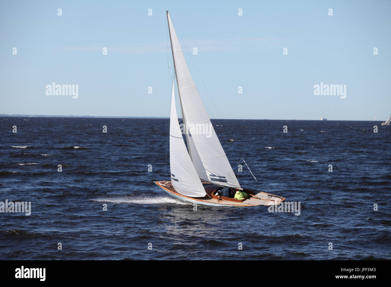 Voilier en mer en mouvement Banque D'Images