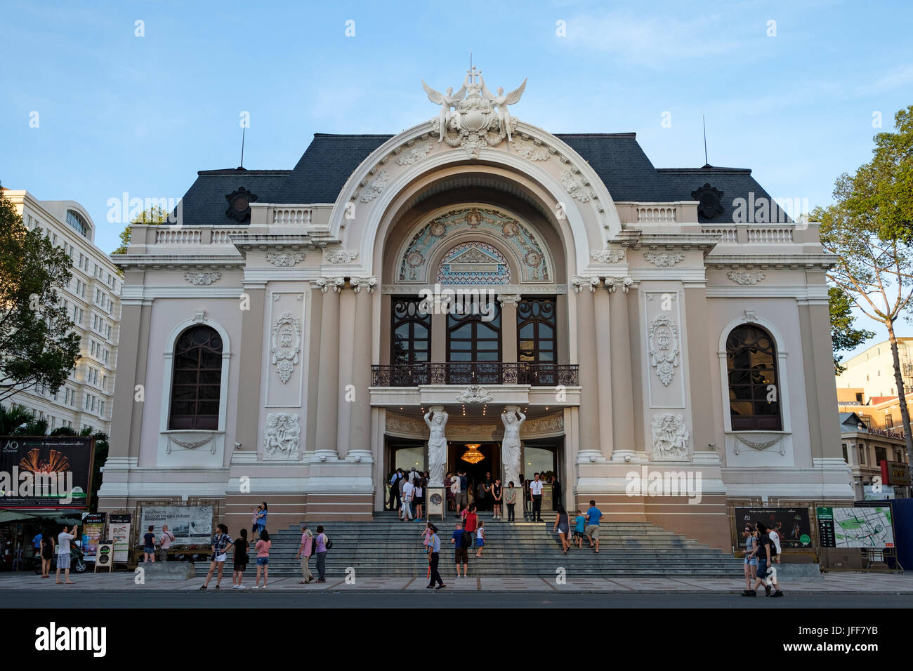 Opéra de Saigon ou Ho Chi Minh Théâtre Municipal, à Ho Chi Minh Ville, Vietnam Banque D'Images