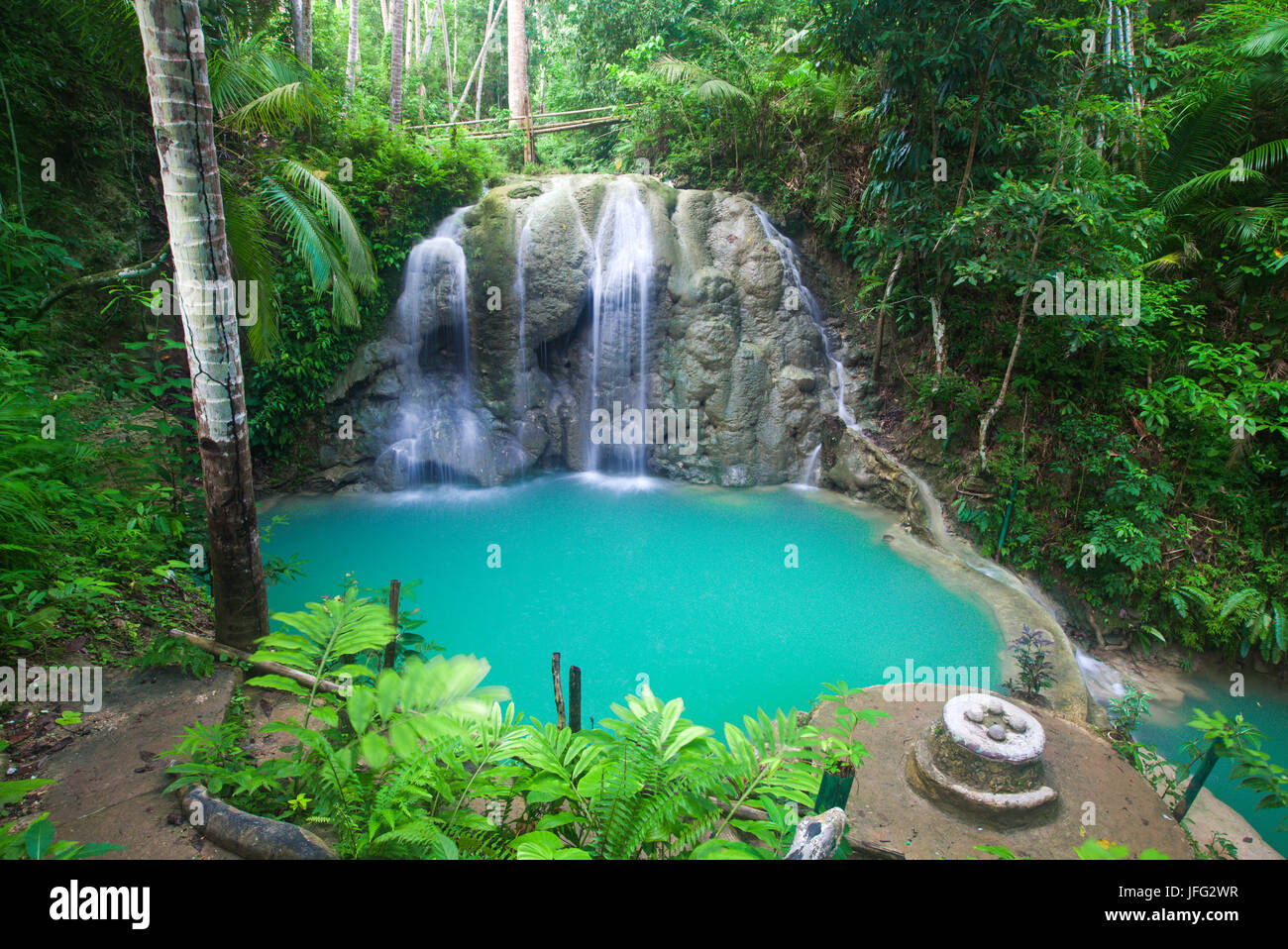 Cascade de île de Siquijor. Philippines Banque D'Images