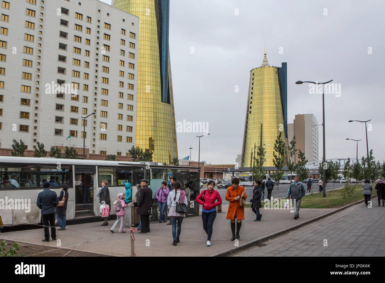 Le Kazakhstan, Astana Ville, Nouvelle Cité Administrative, l'Avenue Nurzhol Banque D'Images