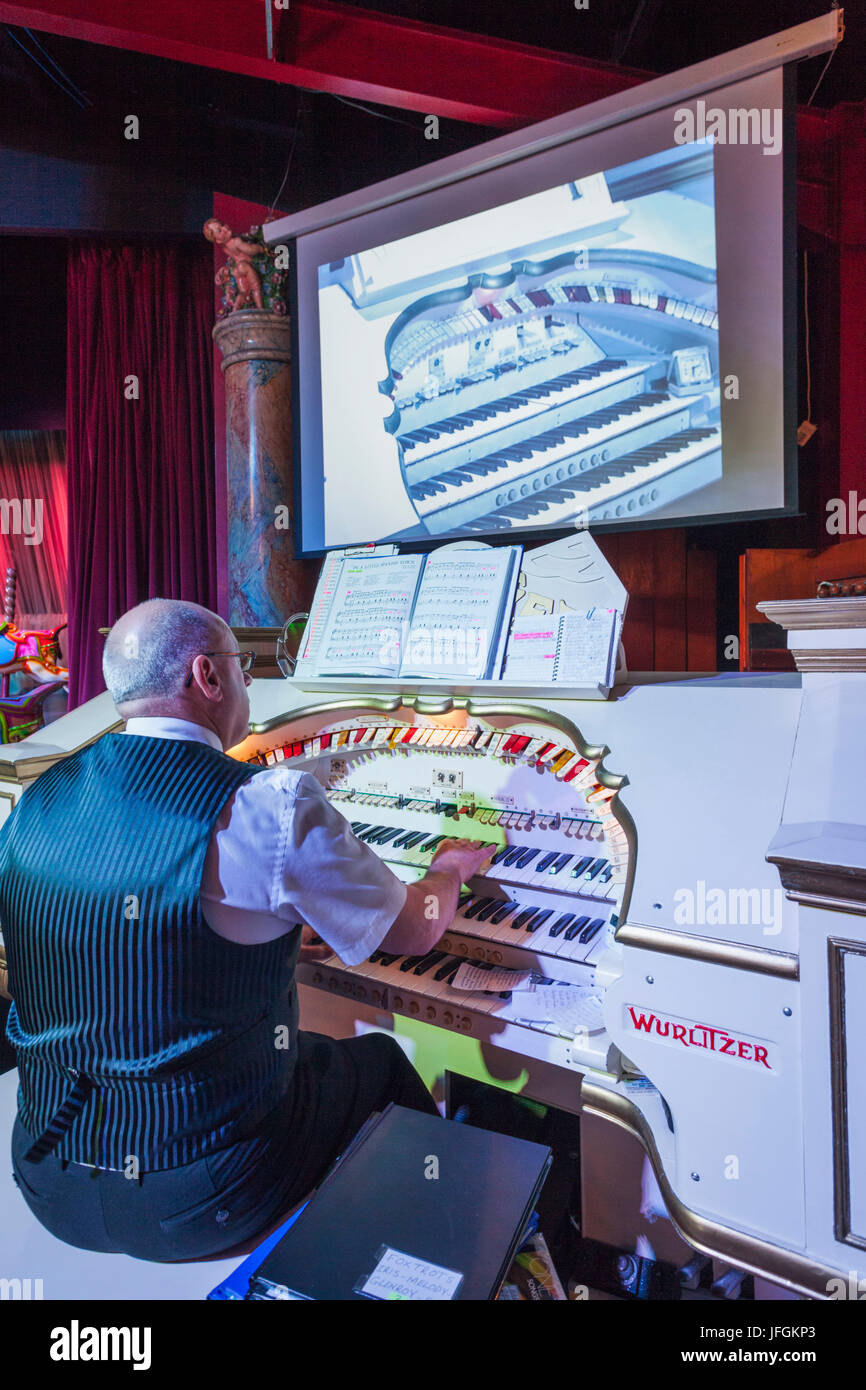L'Angleterre, dans le Yorkshire, Fiely, la Collection de Scarborough Fair, organiste à l'orgue Wurlitzer Vintage Banque D'Images