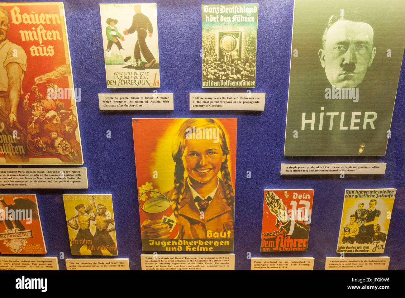 L'Angleterre, dans le Yorkshire, Malton, Camp Eden Musée militaire, la seconde guerre mondiale, les affiches de propagande allemande Banque D'Images