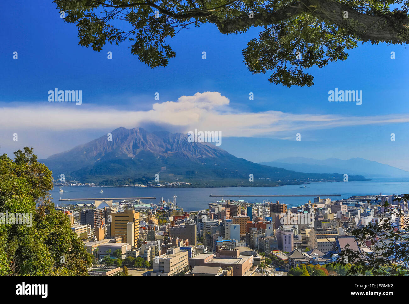 L'île de Kyushu, Japon, Kagoshima City, volcan Sakurajima Banque D'Images