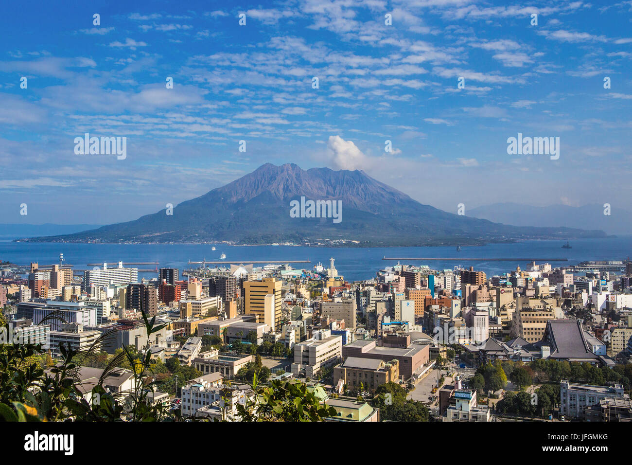 L'île de Kyushu, Japon, Kagoshima City, volcan Sakurajima Banque D'Images
