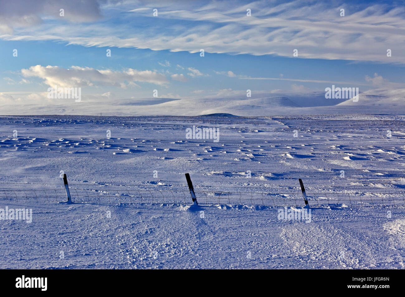 L'Islande, Islande, nord-est, le paysage d'hiver avec Holasandur, autoroute fédérale 87 à Husavik Banque D'Images