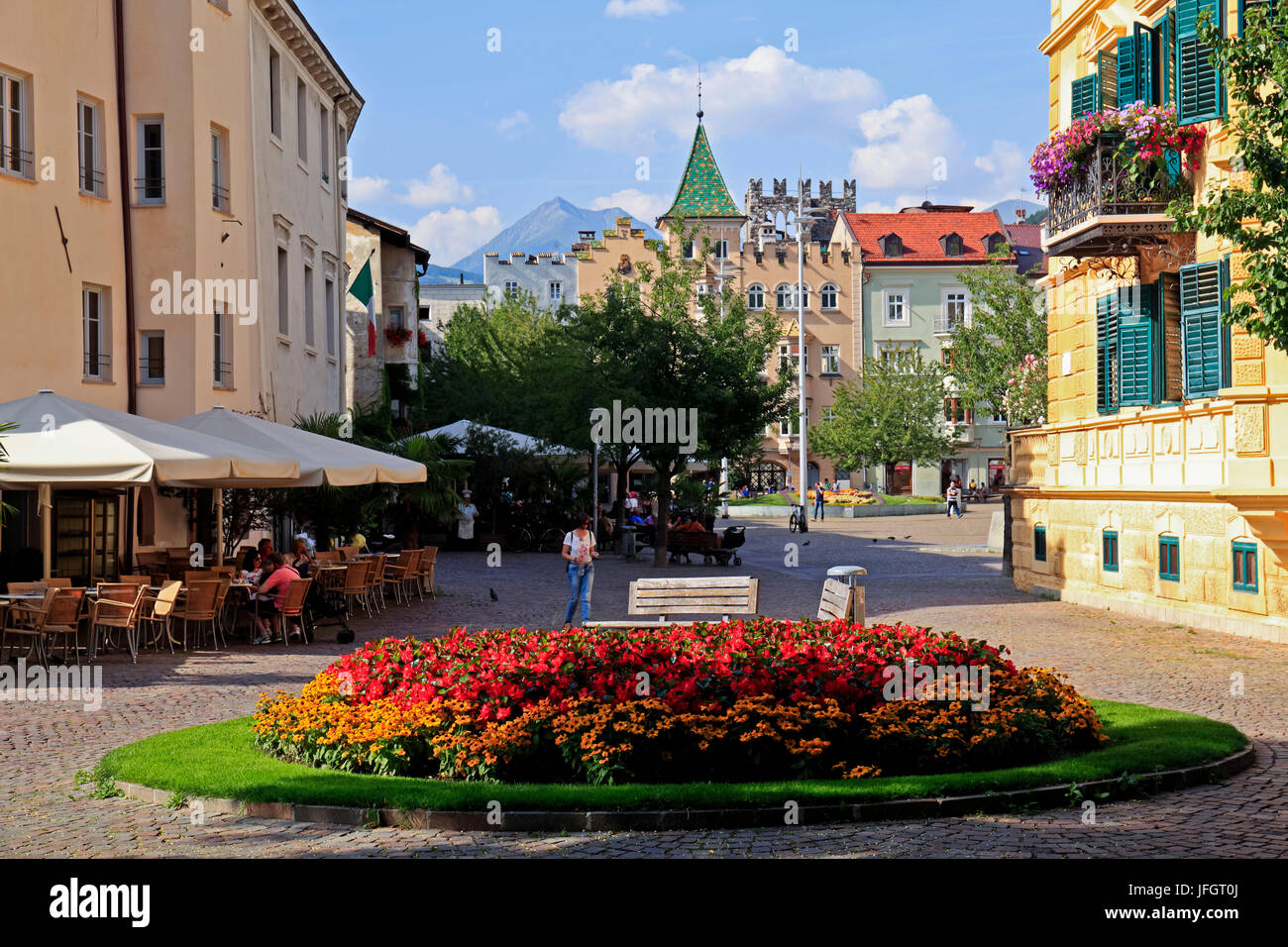 L'Italie, région Trentin Tyrol du Sud, Bolzano, Eisacktal, Brixen, place de la cathédrale avec l'hôtel de ville Banque D'Images