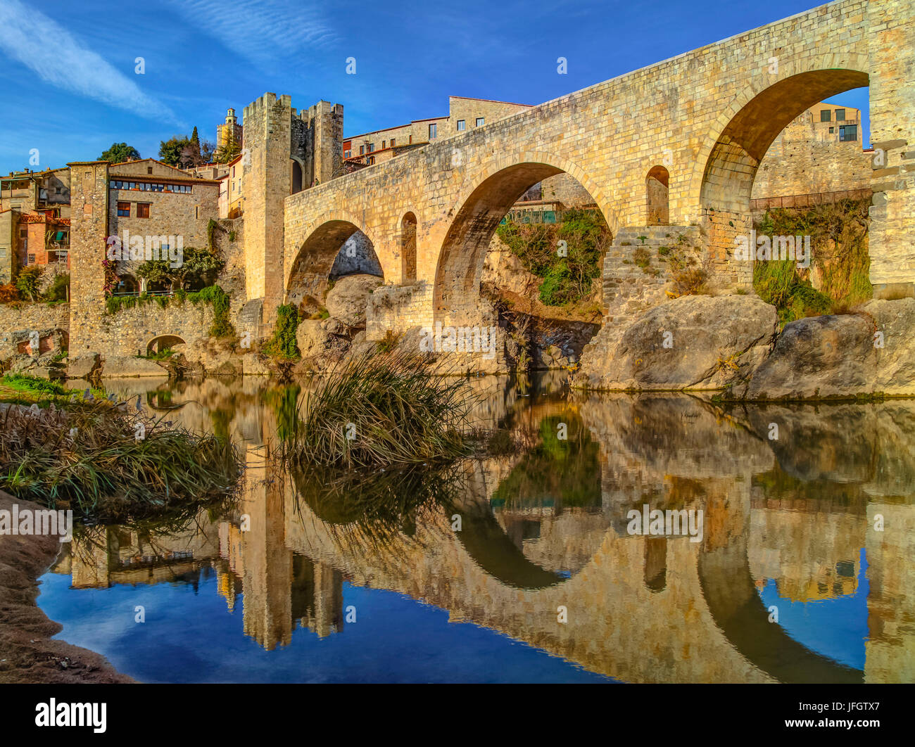 Pont médiéval, Besalú, Espagne Banque D'Images