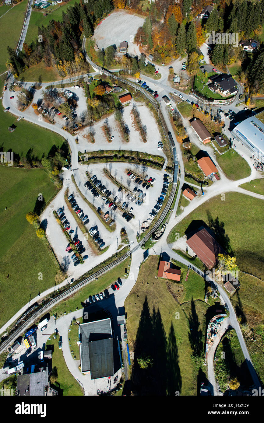 Avec la station de Garmisch-Partenkirchen Kreuzeck, automne, vues aériennes, hautes terres, de Werdenfels, Bavière, Allemagne Banque D'Images