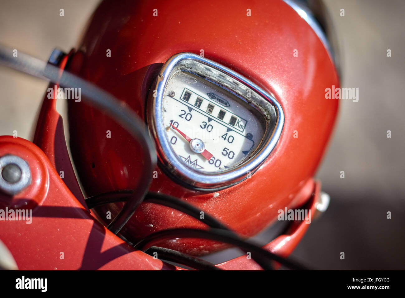 Indicateur de vitesse d'une moto, avec nostalgie Banque D'Images