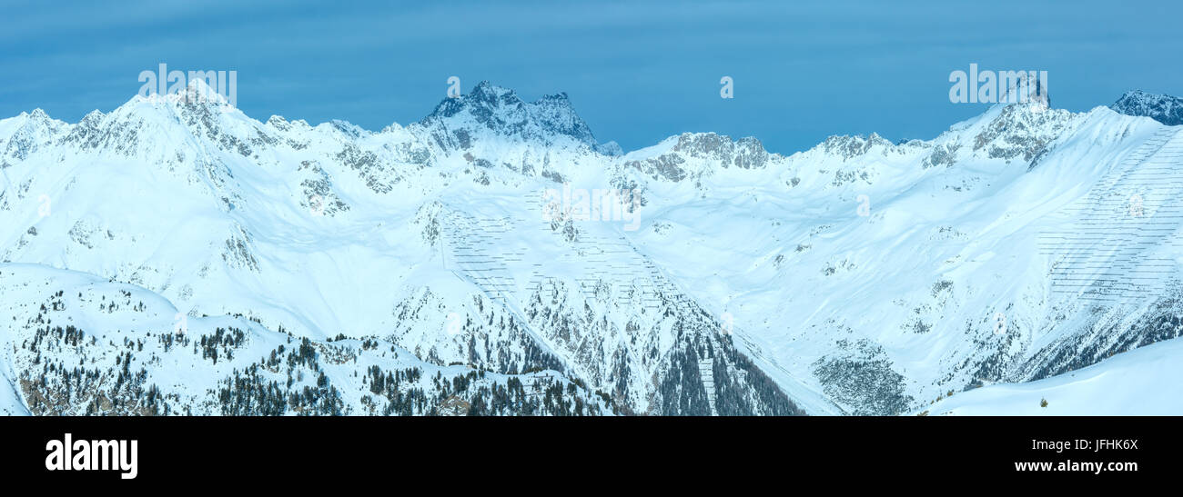 Vue d'hiver Alpes Silvretta (Autriche). Panorama. Banque D'Images