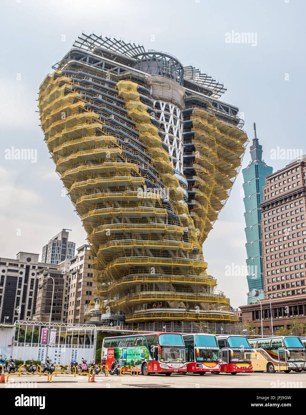 Taiwan, Taipei, nouveau tour de torsion par Vincent Callebaut, architecte du bâtiment 101 Banque D'Images