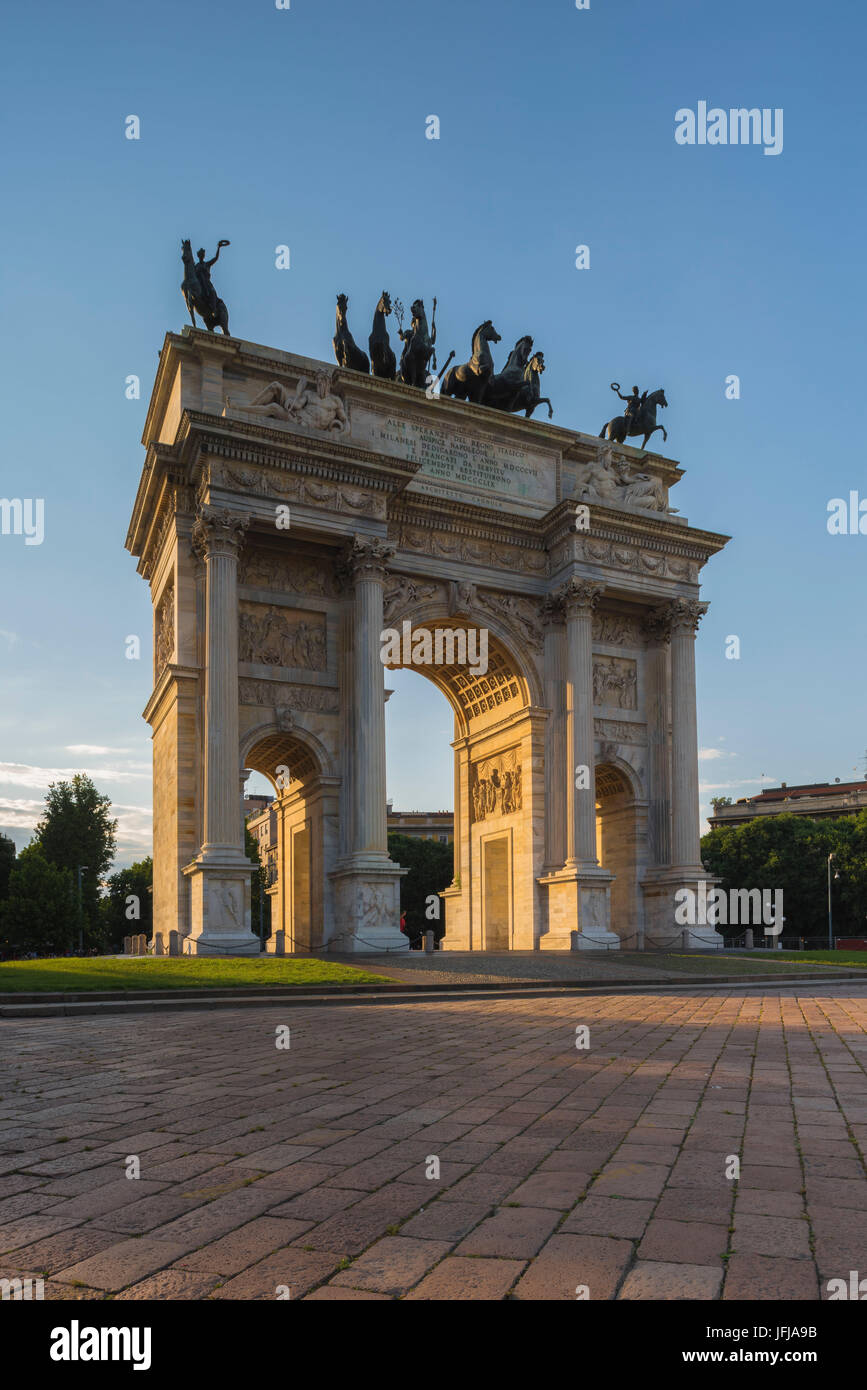 arc-de-la-paix-milan-banque-de-photographies-et-d-images-haute