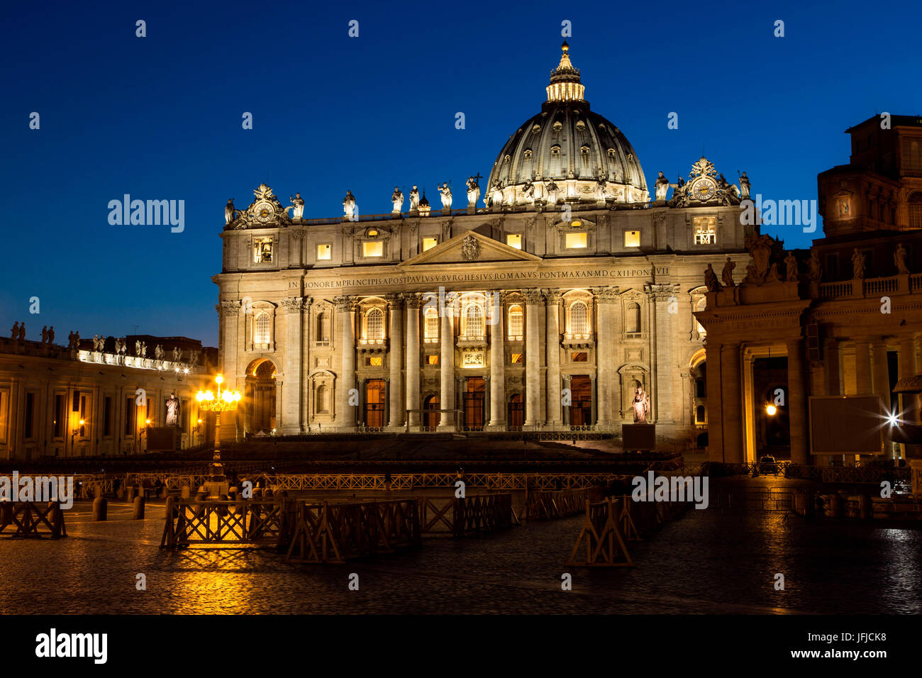 La Basilique St Pierre, état de la Cité du Vatican Banque D'Images