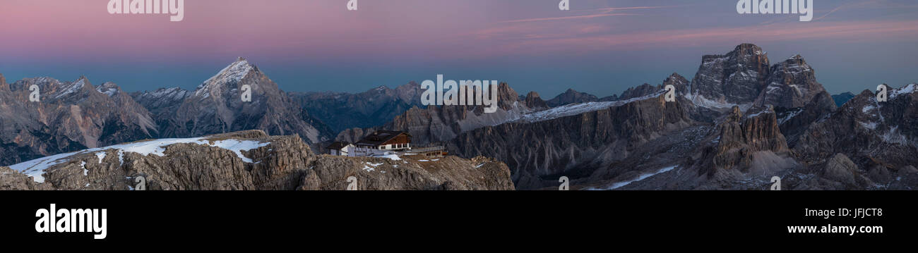Mont Lagazuoi, Col Falzarego, Dolomiti, Dolomites, Italie, Vénétie, Italie, Lagazuoi refuge Banque D'Images