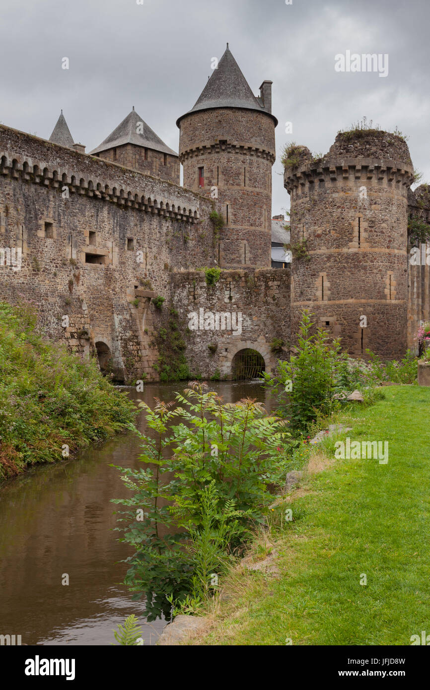 Fougères, Bretagne, France, le château est l'un des plus célèbres châteaux de Bretagne (nord-ouest de la France), ainsi que l'un des plus impressionnants de toute l'Europe Banque D'Images