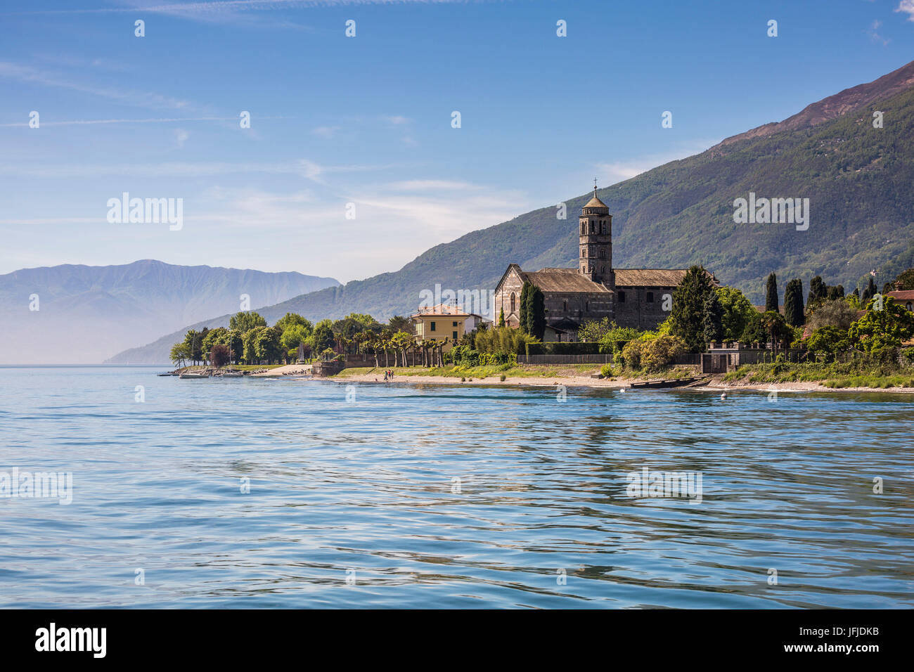 L'Italie, la Lombardie, le lac de Côme, l'église de Santa Maria Del Tiglio et San Vincenzo, Gravedona Banque D'Images