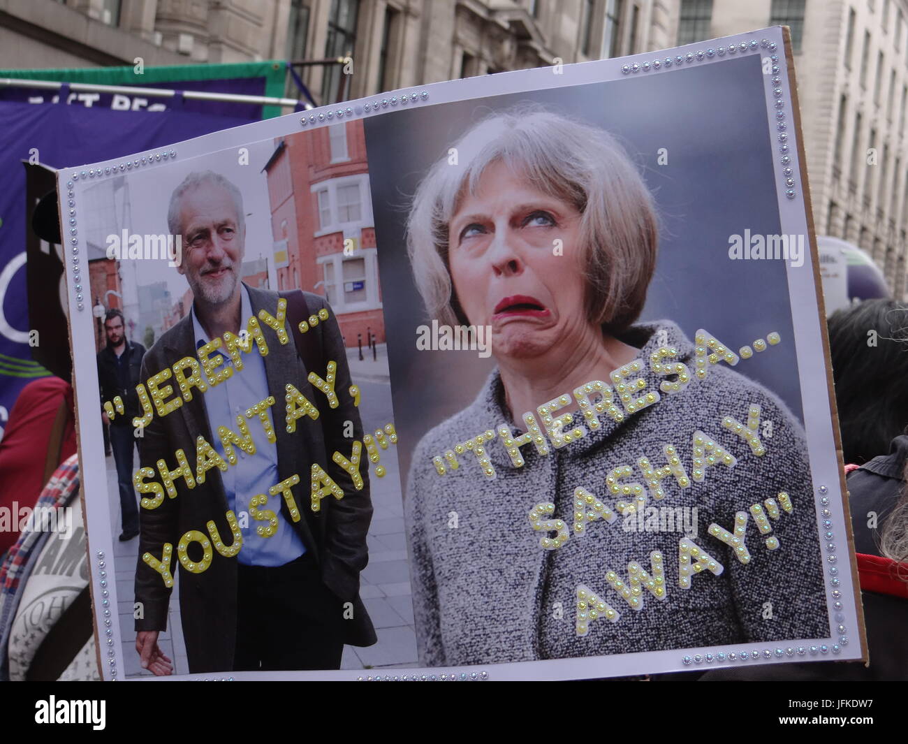 Londres, Royaume-Uni. 1er juillet 2017. Des milliers assister à pas un jour de plus rassemblement contre le gouvernement actuel au Royaume-Uni, Londres, UK Crédit : Nastia M/Alamy Live News Banque D'Images