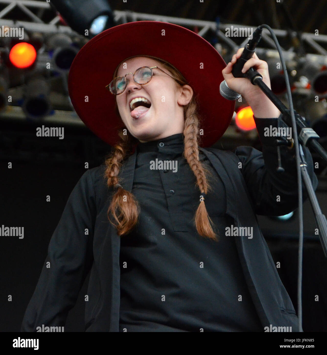 Milwaukee, Wisconsin, États-Unis. 1er juillet 2017. Singer Flint Eastwood exécute live au Festival Park pendant Henry Maier Summerfest à Milwaukee, Wisconsin. Ricky Bassman/Cal Sport Media/Alamy Live News Banque D'Images