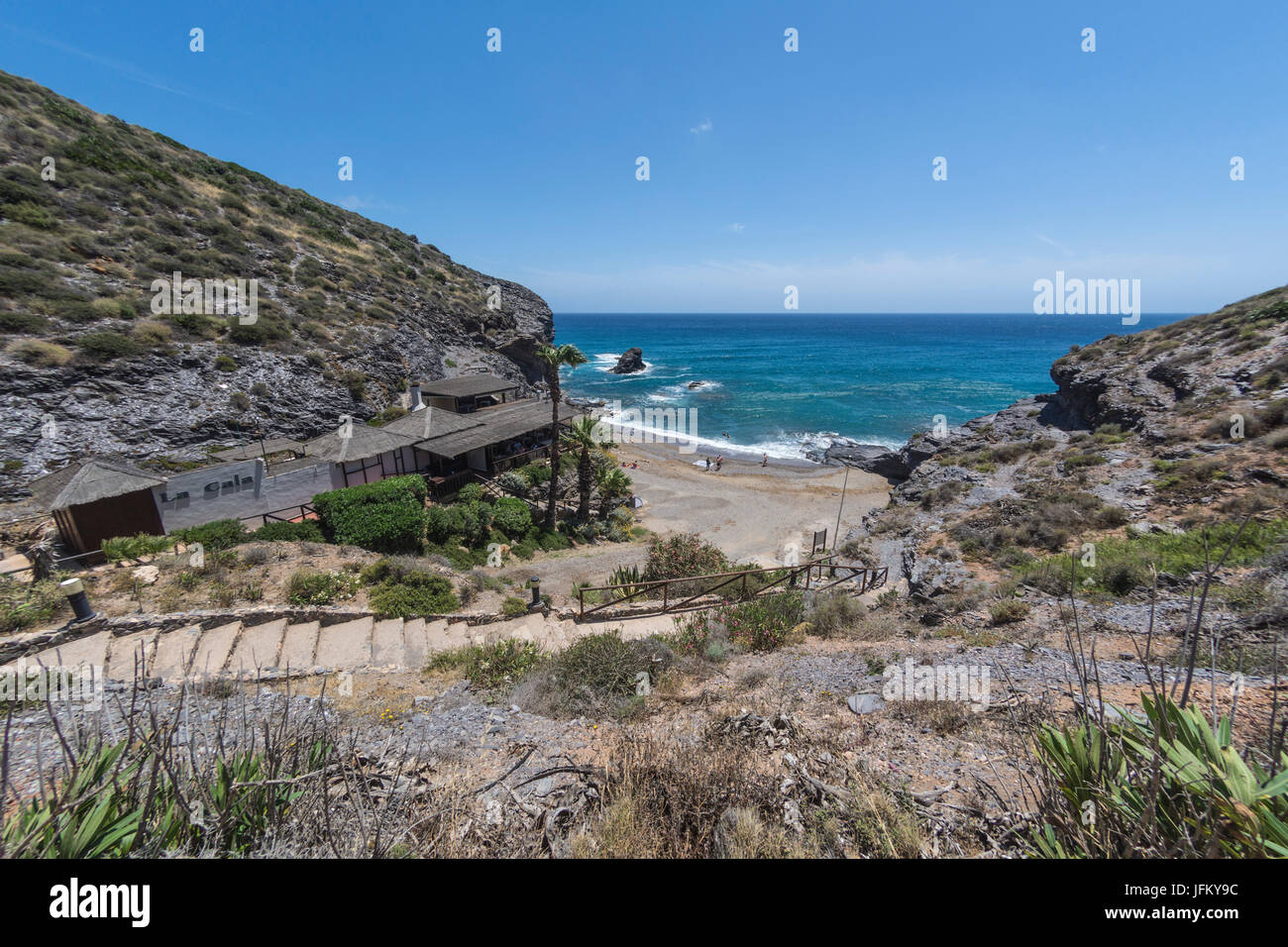 Fisheye vue sur la Cala Cala del Barco et Restaurant Bay à La Manga Club Resort à Murcia Espagne Banque D'Images
