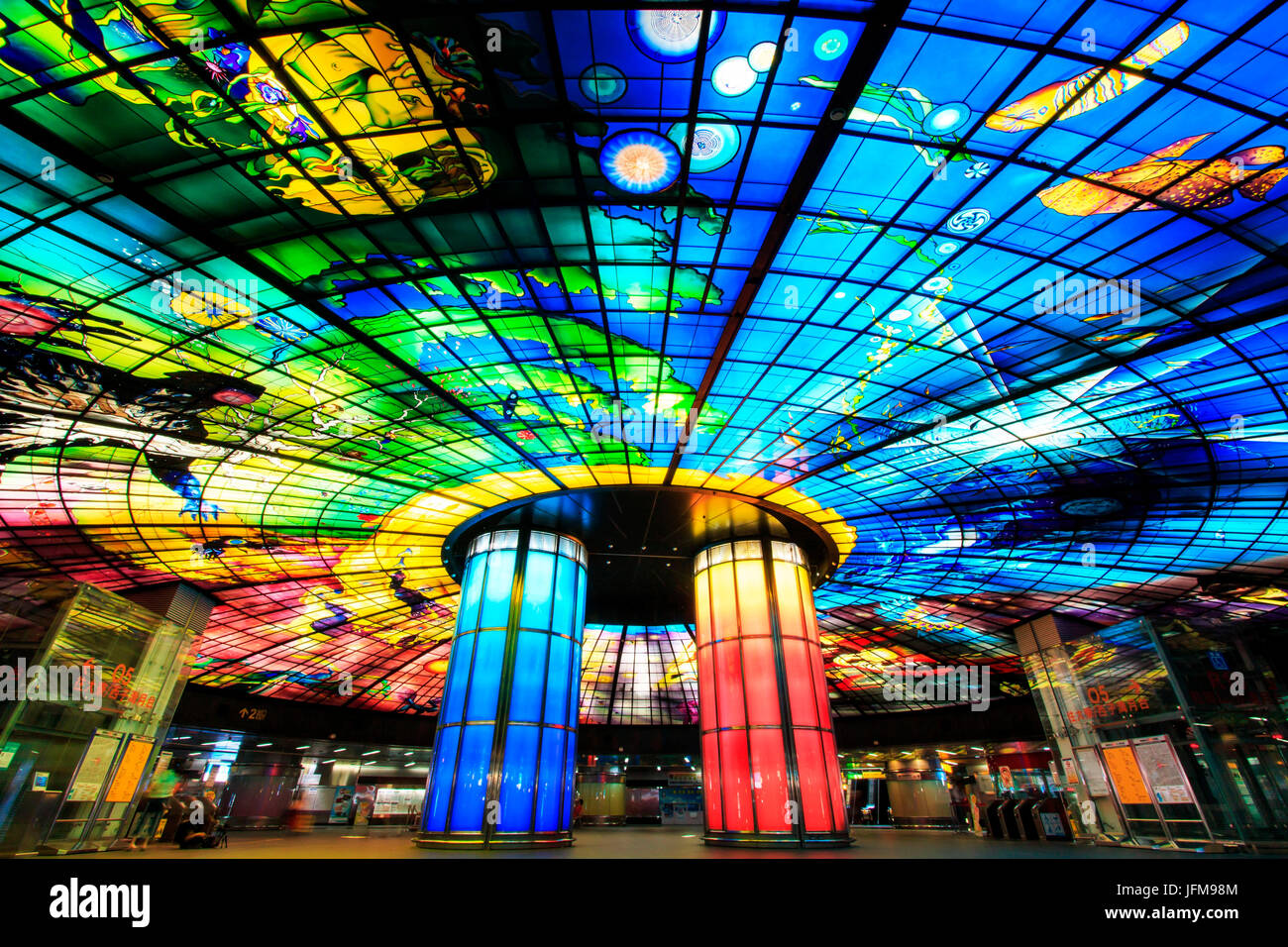 Kaohsiung, Taïwan, le dôme de lumière à Formosa Avenue Station, la station centrale de métro de Kaohsiung Kaohsiung City, Banque D'Images